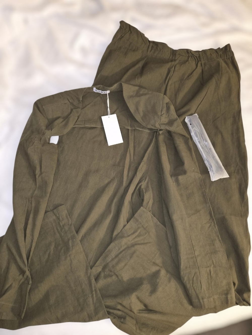 Strapless Wide-Leg Jumpsuit w/ Cinching Accents ▪︎ Curvy ▪︎ Olive ▪︎ XXL - Picture 7 of 15